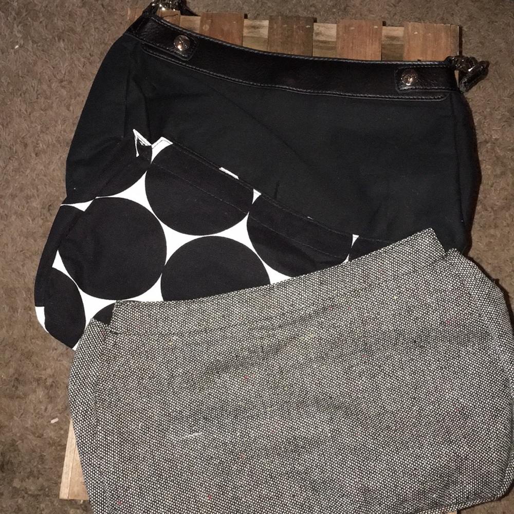 Thirty-One Skirt purse with 2 skirts.